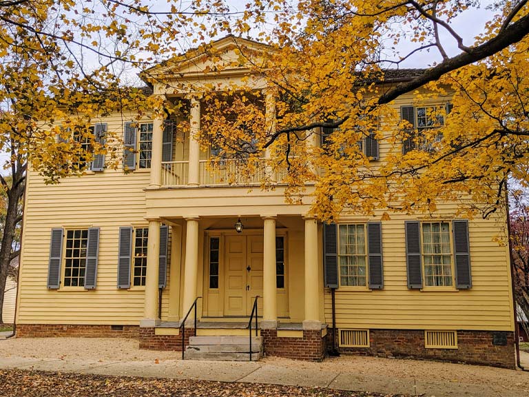 Mordecai Raleigh NC historic district – Colonial, Craftsman, and cottage homes under mature trees, ideal for professional air duct cleaning and mold remediation